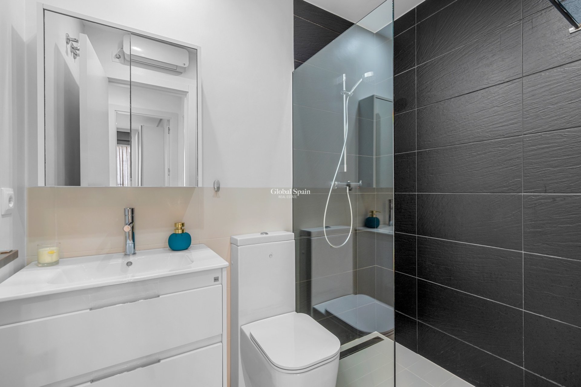 Wederverkoop - Appartement -
ORIHUELA COSTA - Punta Prima