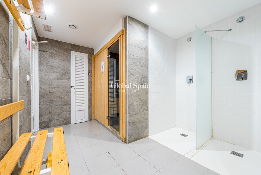 Wederverkoop - Appartement -
ORIHUELA COSTA - Punta Prima