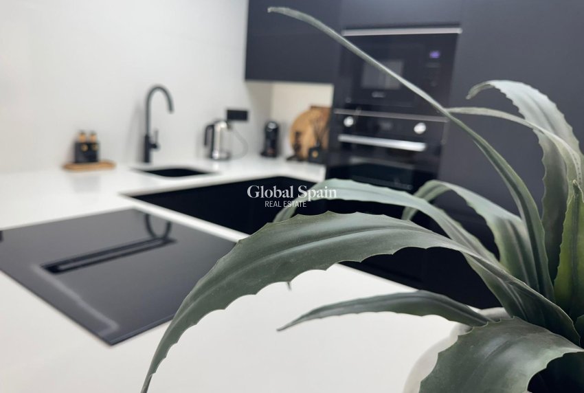 Wederverkoop - APPARTEMENT -
ORIHUELA COSTA - Rocio Del Mar