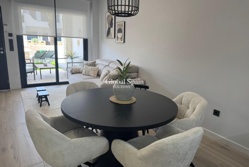 Wederverkoop - APPARTEMENT -
ORIHUELA COSTA - Rocio Del Mar