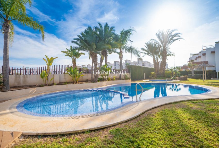 Wederverkoop - APPARTEMENT -
ORIHUELA COSTA - Rocio Del Mar