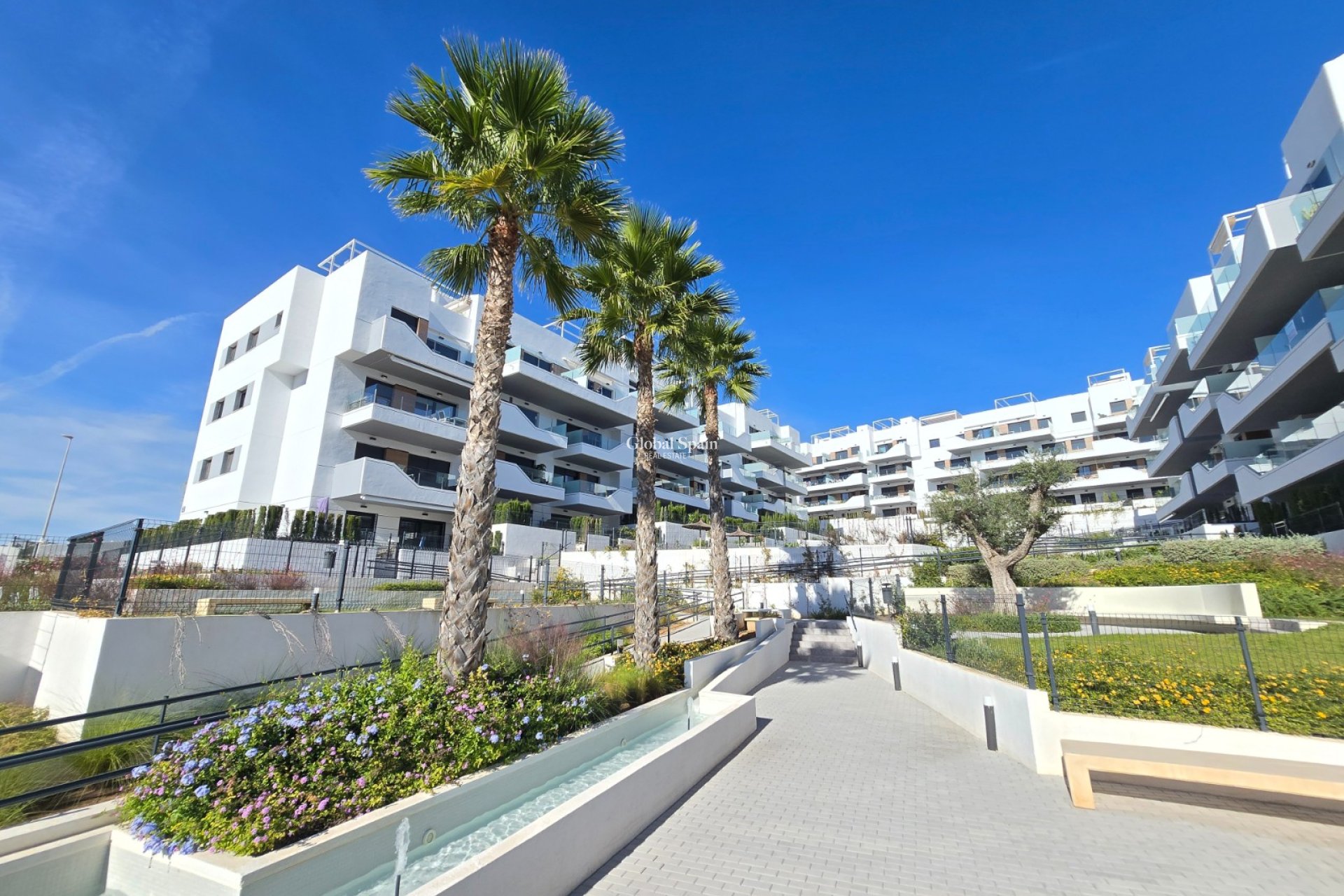Wederverkoop - Appartement -
ORIHUELA COSTA - VILLAMARTÍN