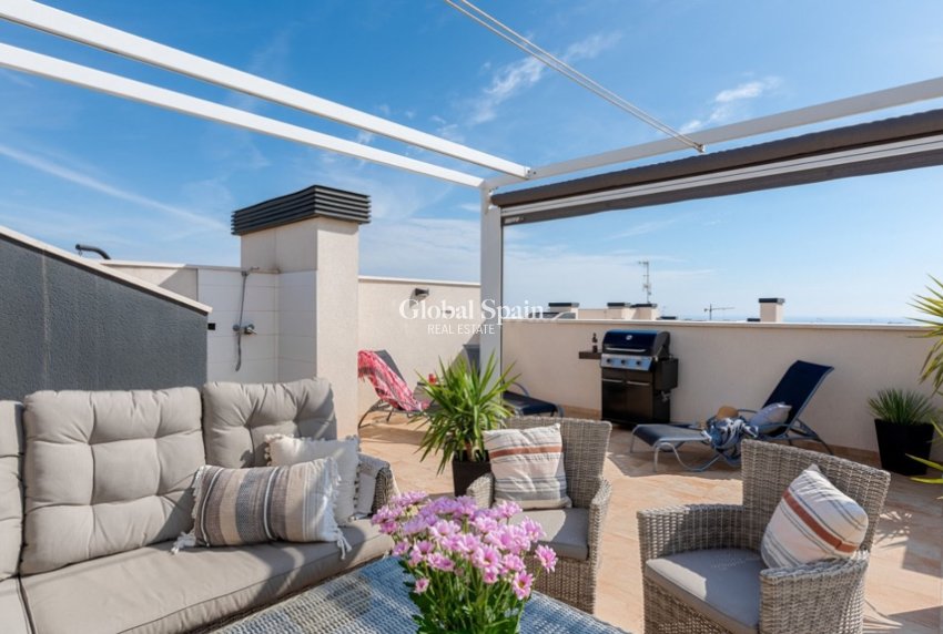 Wederverkoop - Appartement -
ORIHUELA COSTA - VILLAMARTÍN
