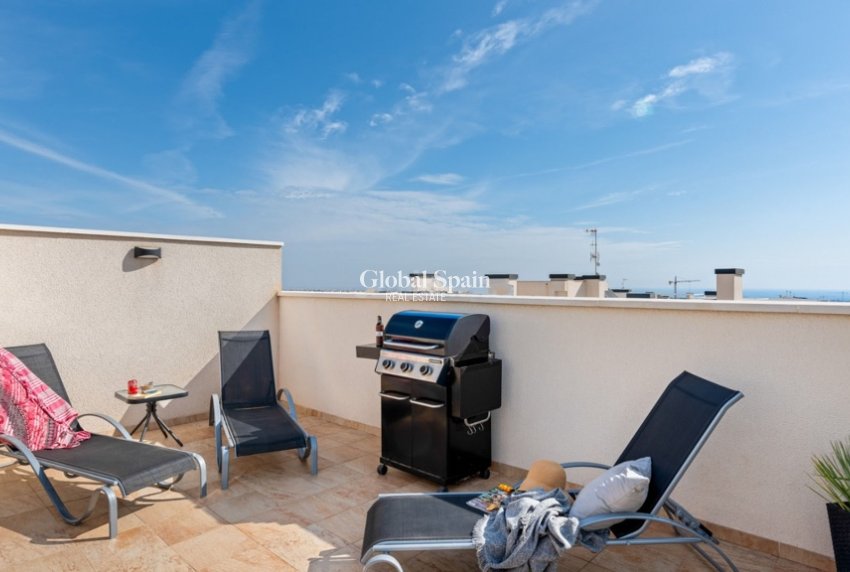 Wederverkoop - Appartement -
ORIHUELA COSTA - VILLAMARTÍN