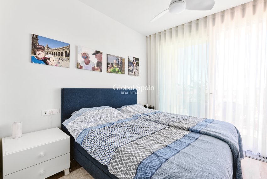 Wederverkoop - Appartement -
ORIHUELA COSTA - VILLAMARTÍN