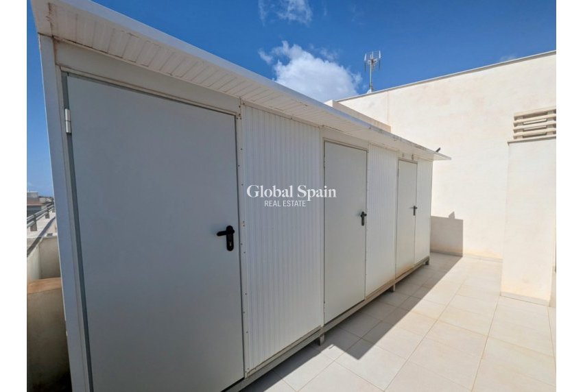 Wederverkoop - Appartement -
ORIHUELA COSTA - VILLAMARTÍN
