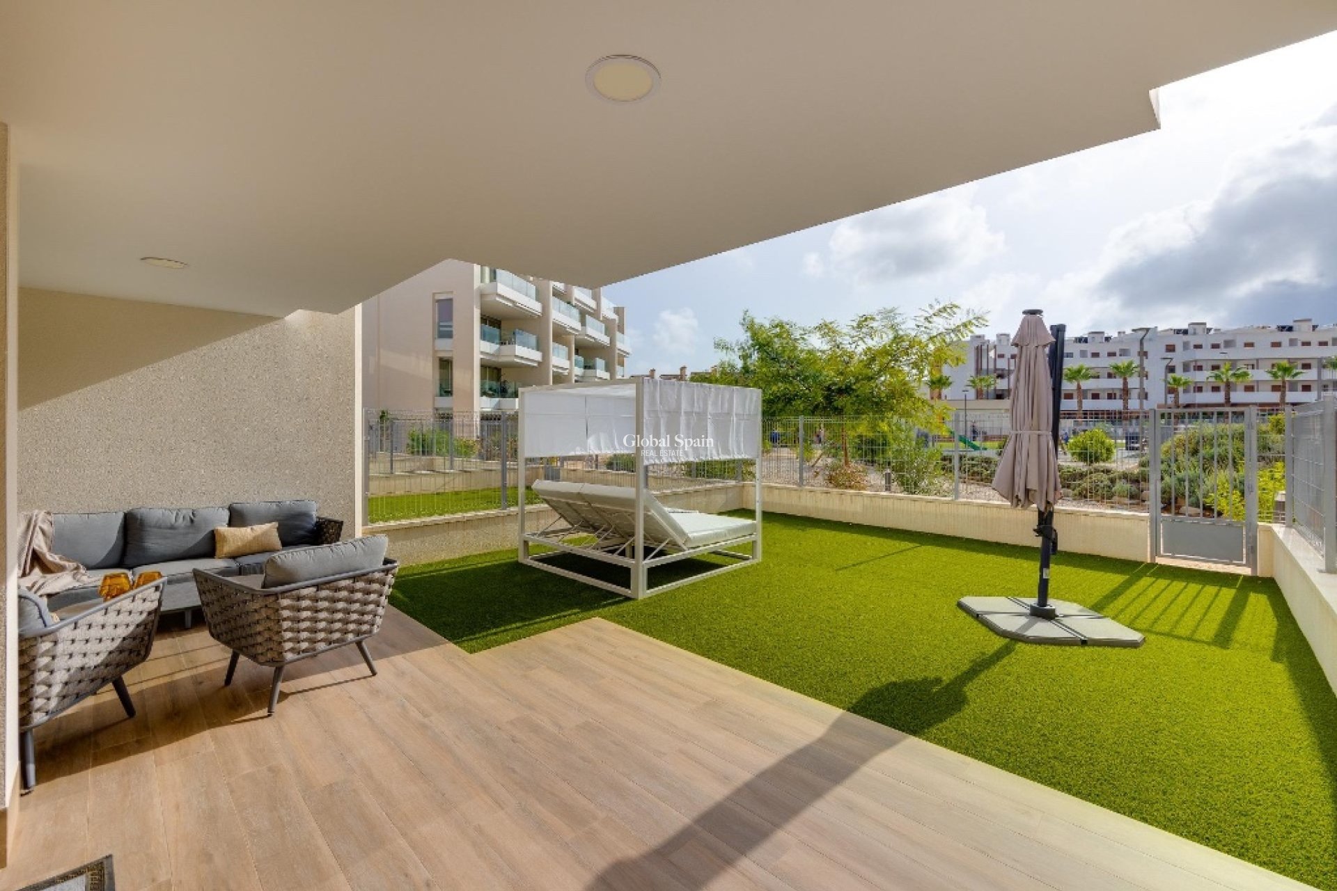 Wederverkoop - Appartement -
ORIHUELA COSTA - VILLAMARTÍN