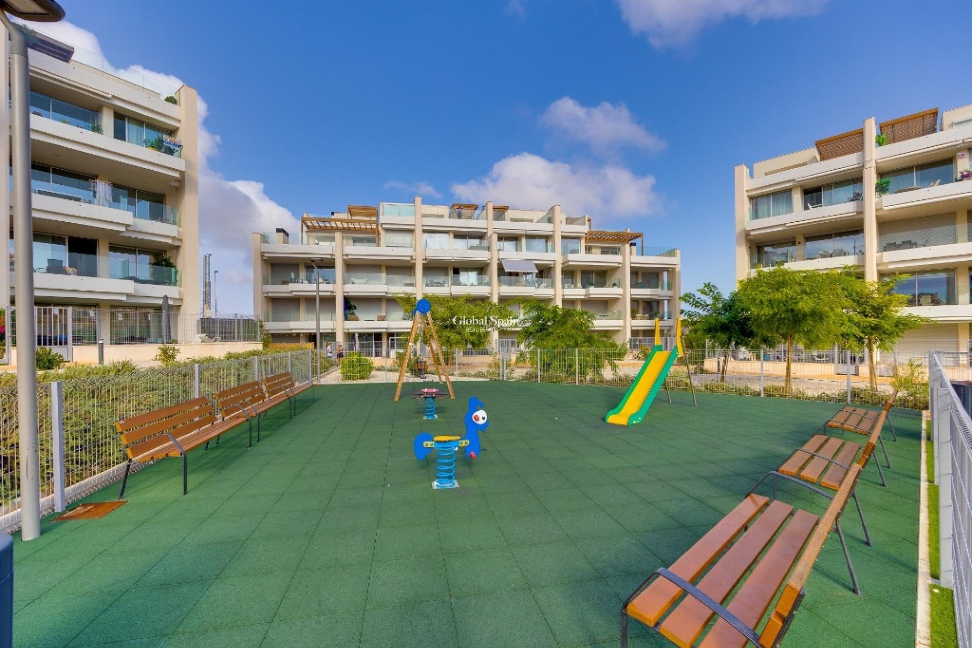 Wederverkoop - Appartement -
ORIHUELA COSTA - VILLAMARTÍN