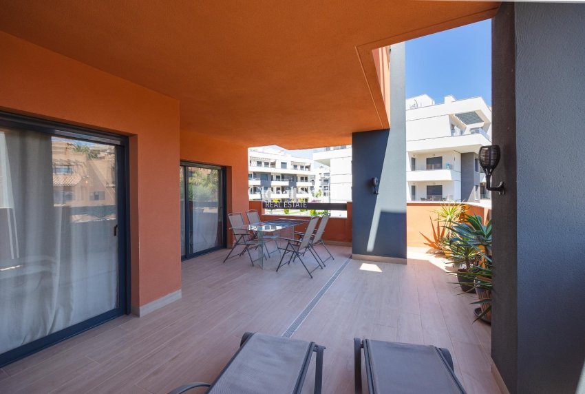 Wederverkoop - APPARTEMENT -
ORIHUELA COSTA - VILLAMARTÍN