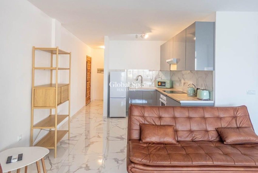 Wederverkoop - APPARTEMENT -
ORIHUELA COSTA - VILLAMARTÍN