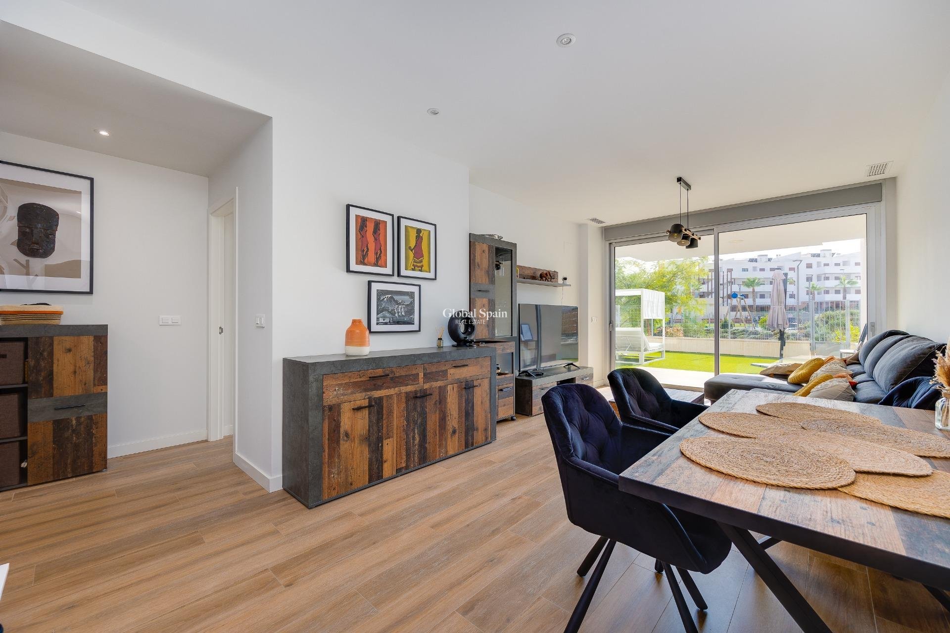 Wederverkoop - APPARTEMENT -
ORIHUELA COSTA - VILLAMARTÍN