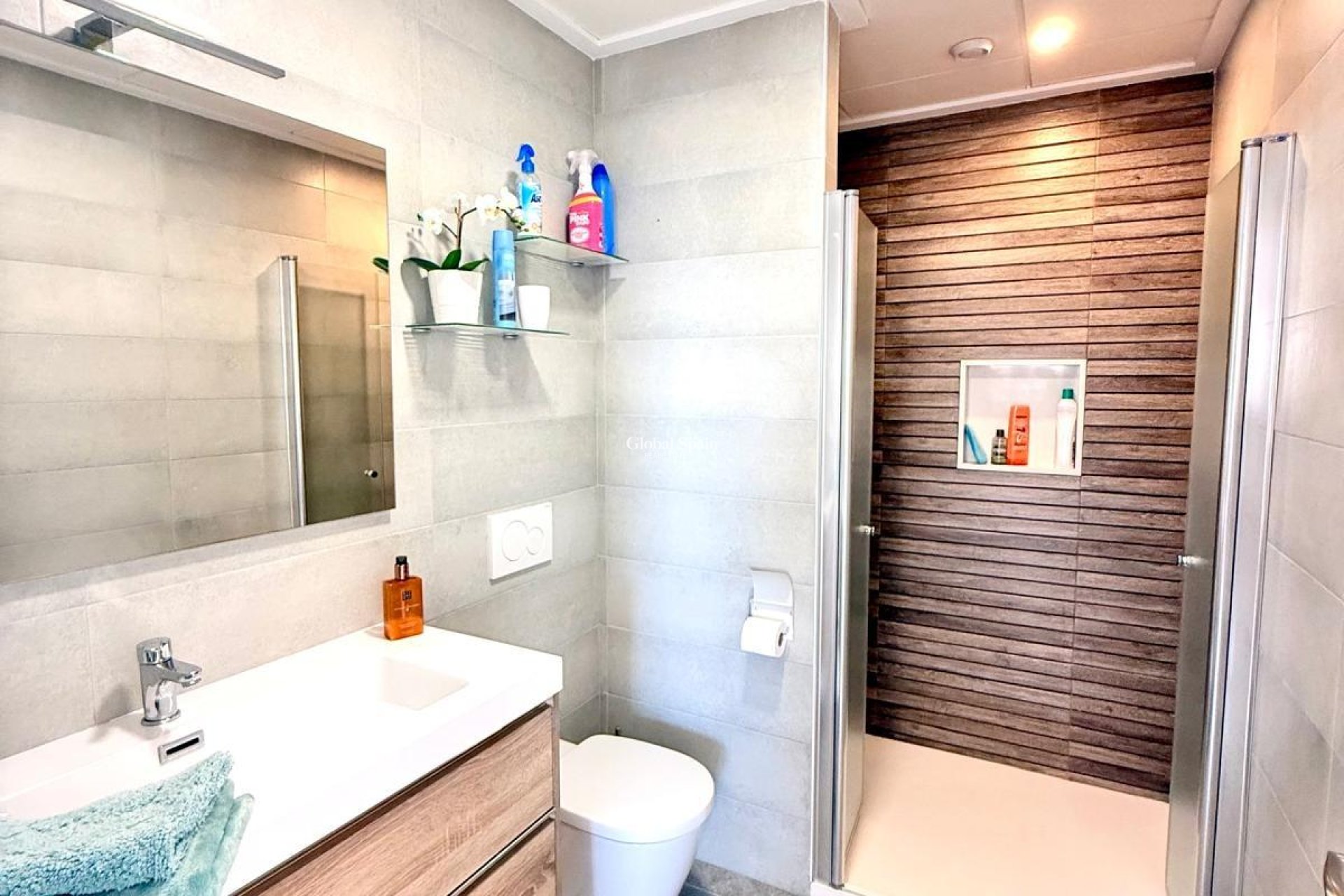 Wederverkoop - APPARTEMENT -
ORIHUELA COSTA - VILLAMARTÍN