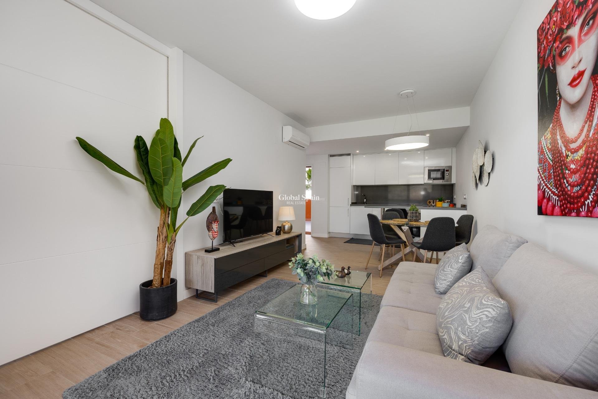 Wederverkoop - APPARTEMENT -
ORIHUELA COSTA - VILLAMARTÍN