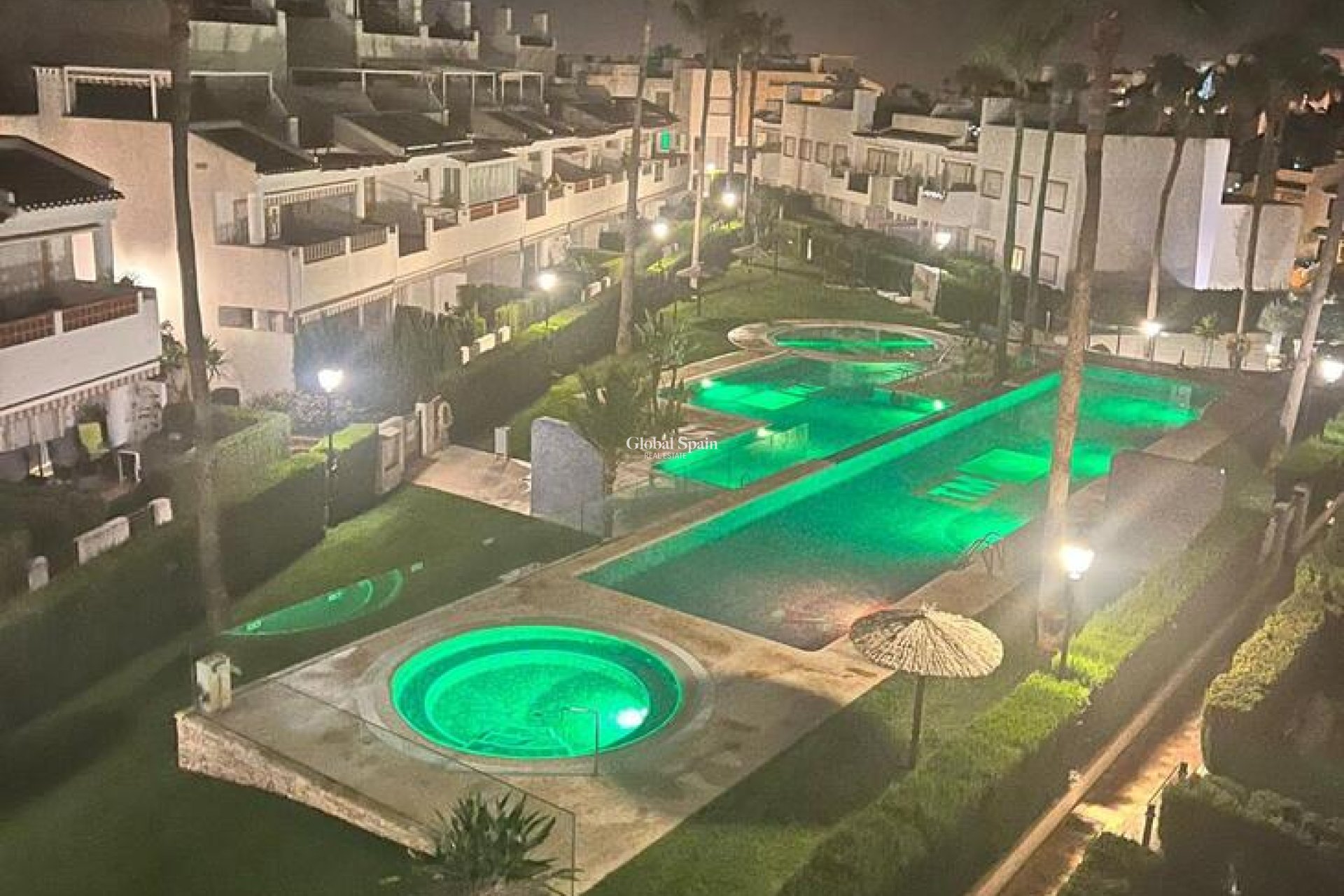 Wederverkoop - APPARTEMENT -
ORIHUELA COSTA - VILLAMARTÍN