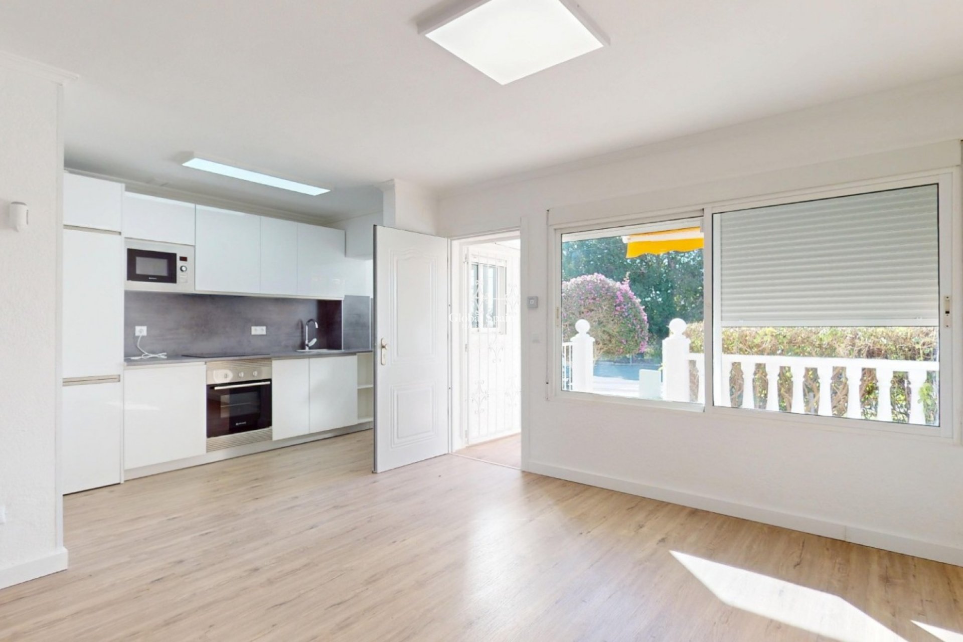 Wederverkoop - APPARTEMENT -
ORIHUELA COSTA - VILLAMARTÍN