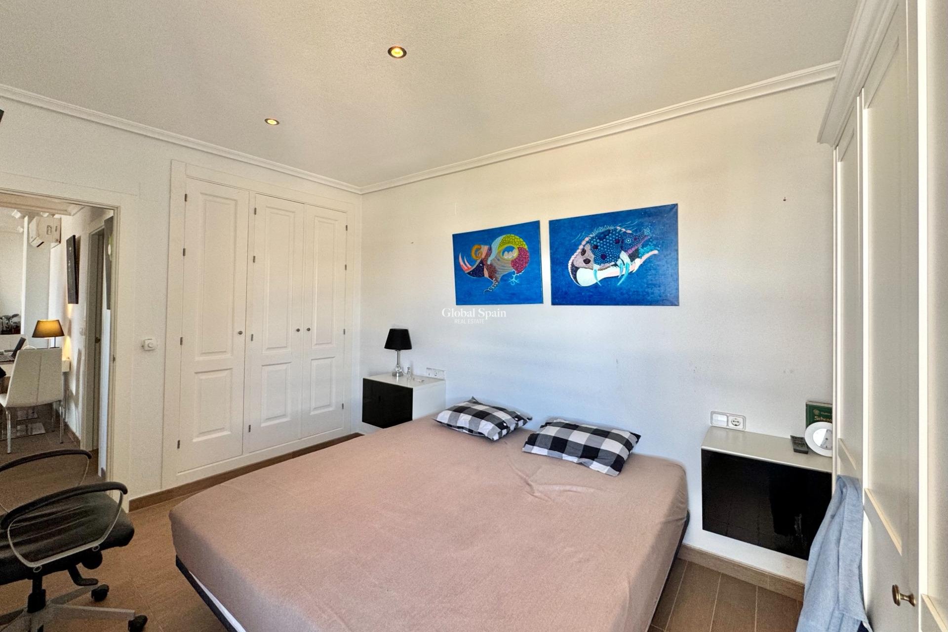 Wederverkoop - APPARTEMENT -
ORIHUELA COSTA - VILLAMARTÍN