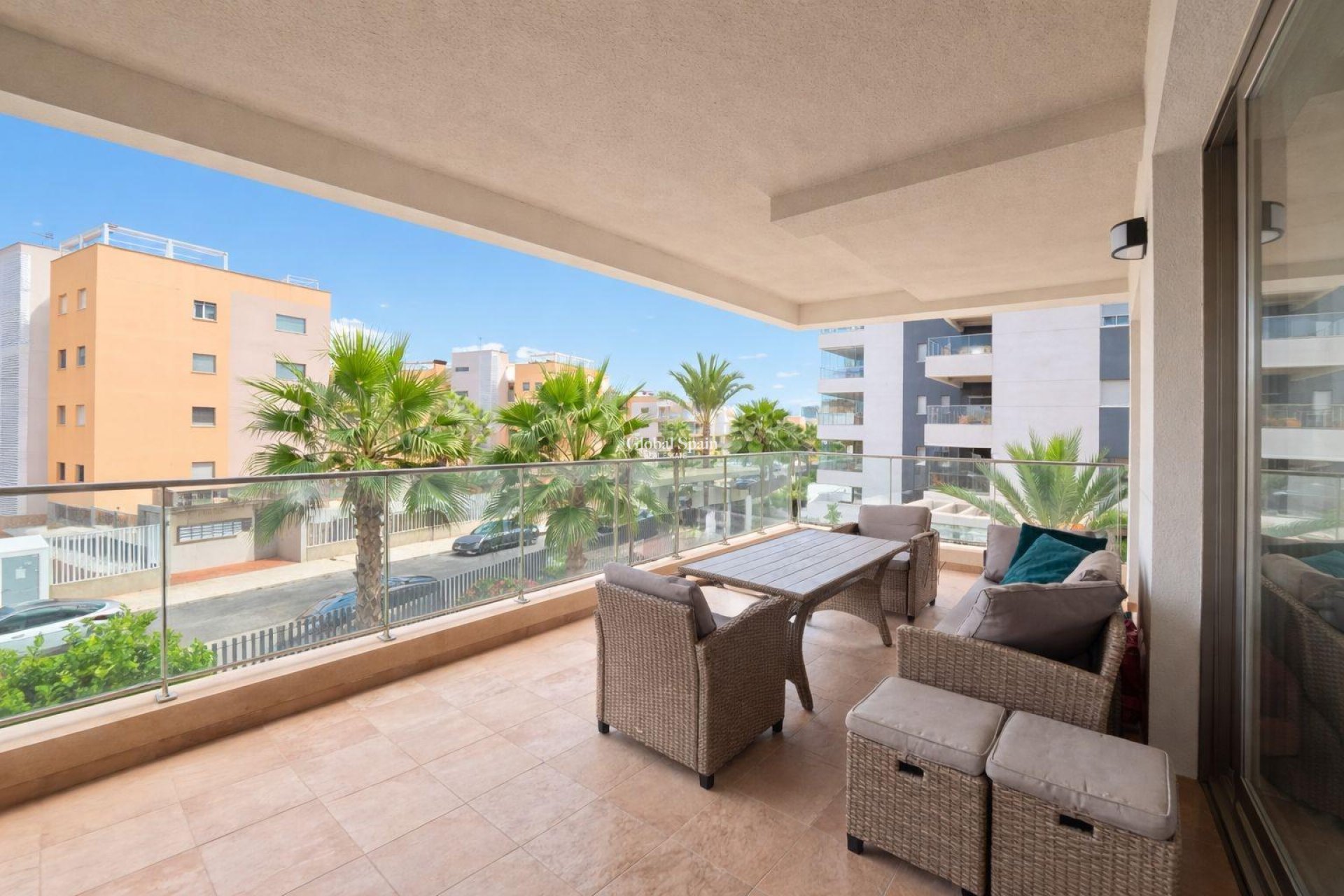 Wederverkoop - APPARTEMENT -
ORIHUELA COSTA - VILLAMARTÍN