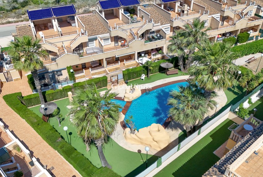 Wederverkoop - APPARTEMENT -
ORIHUELA COSTA - VILLAMARTÍN
