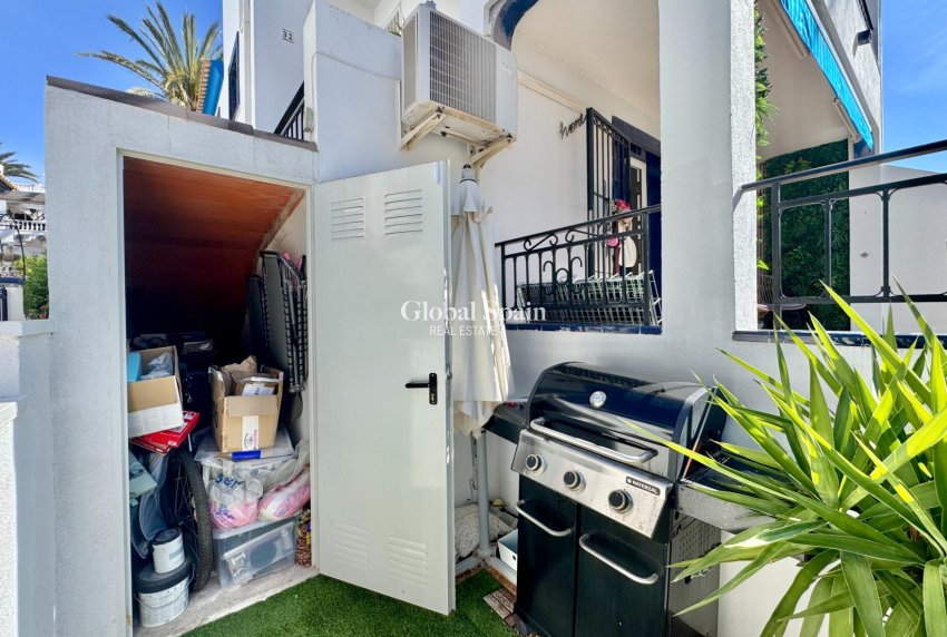 Wederverkoop - APPARTEMENT -
ORIHUELA COSTA - VILLAMARTÍN