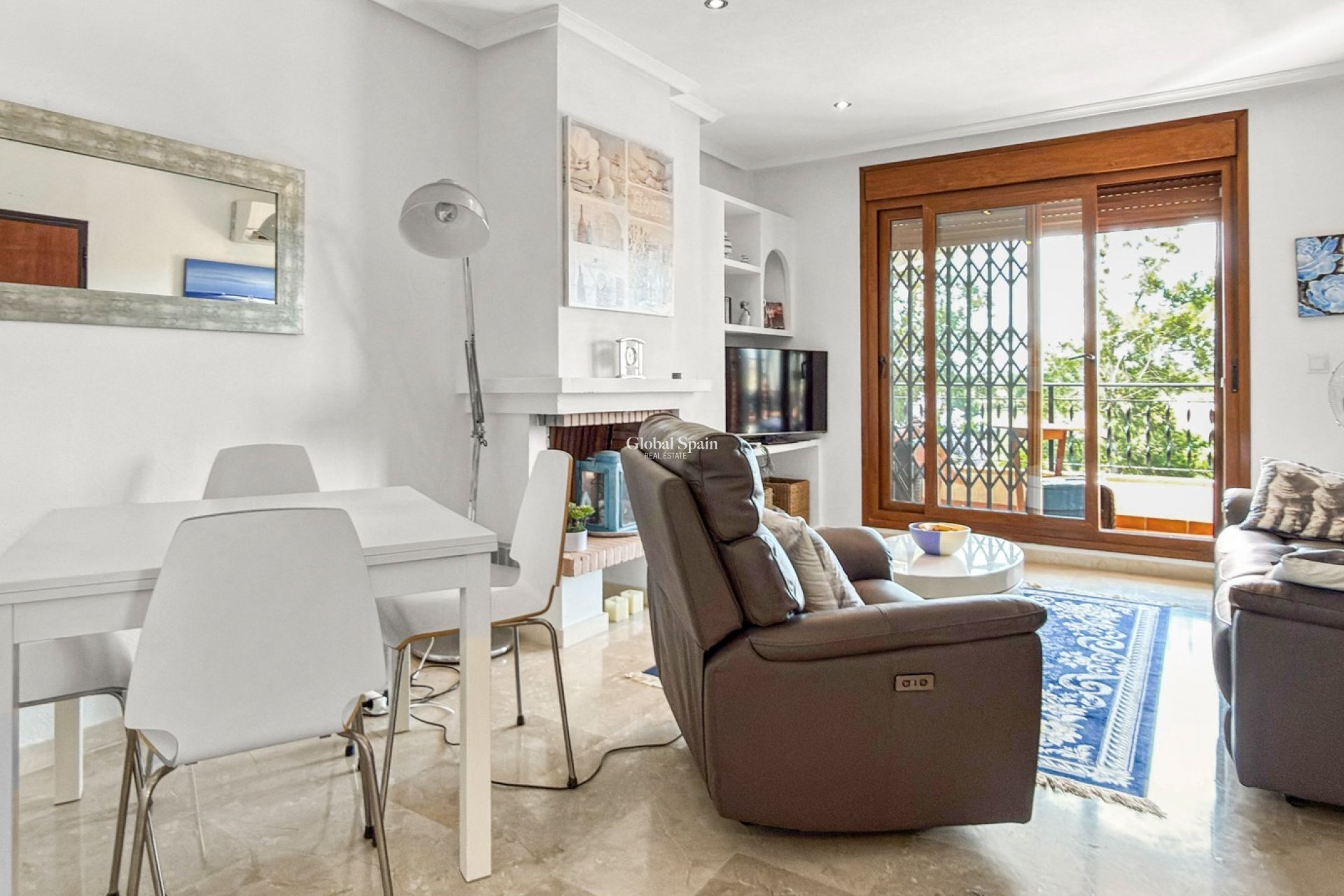 Wederverkoop - APPARTEMENT -
ORIHUELA COSTA - VILLAMARTÍN