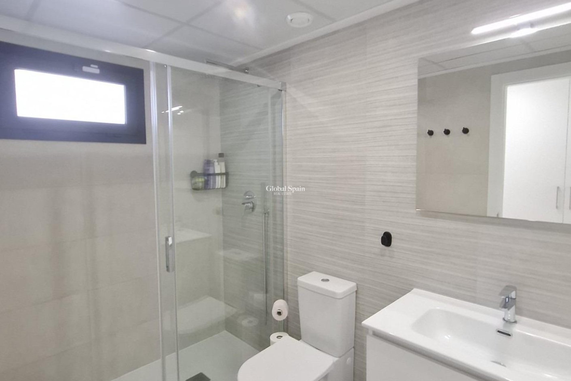 Wederverkoop - APPARTEMENT -
ORIHUELA COSTA - VILLAMARTÍN