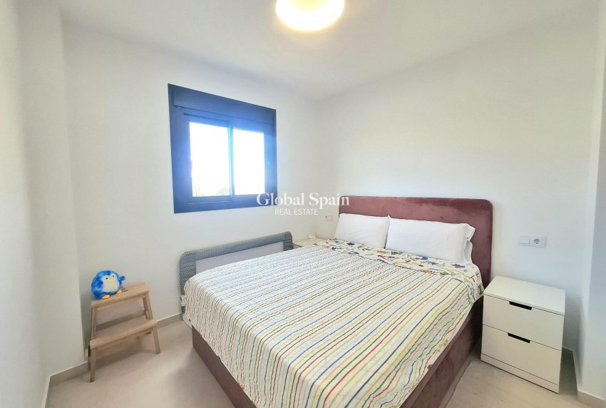 Wederverkoop - APPARTEMENT -
ORIHUELA COSTA - VILLAMARTÍN