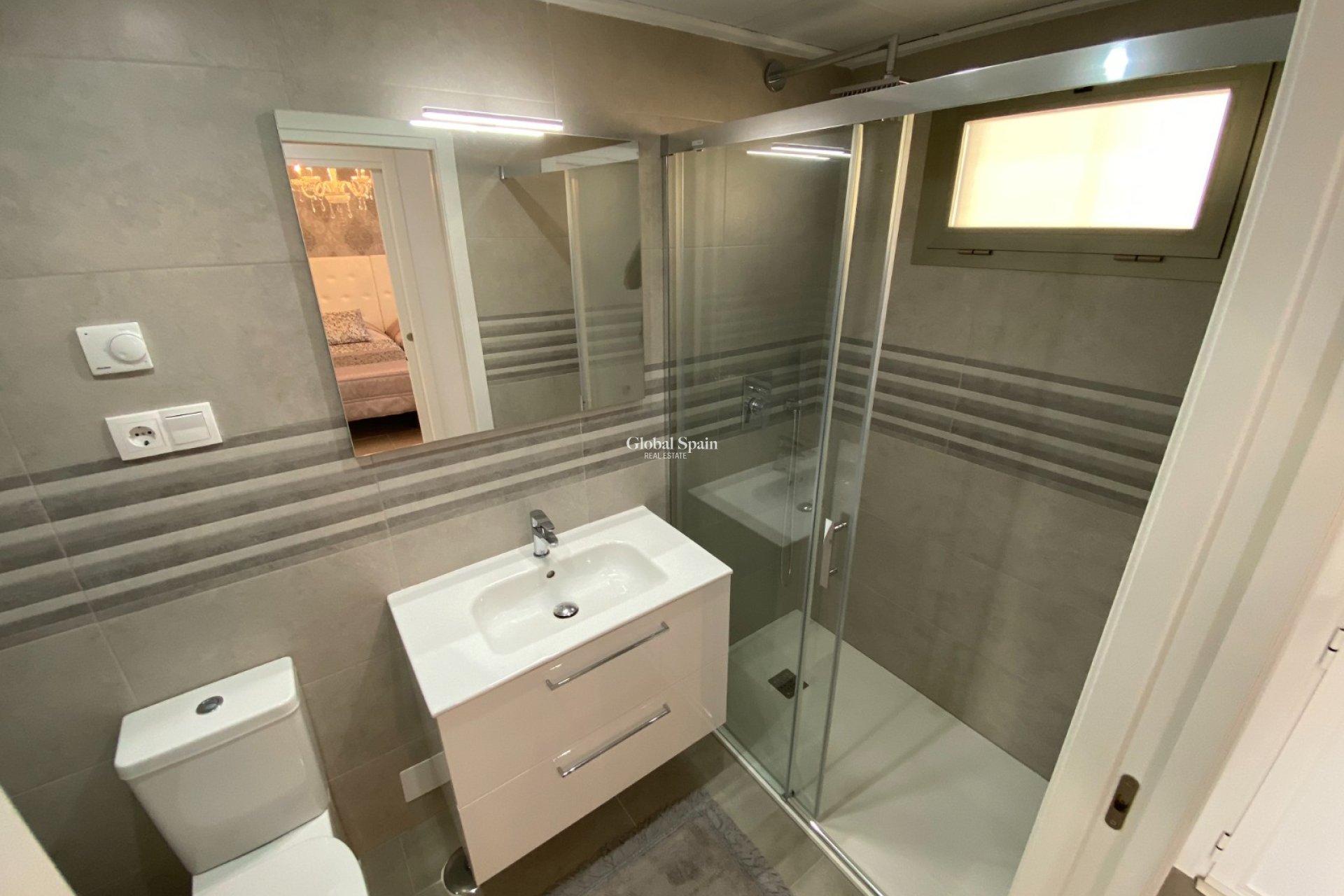 Wederverkoop - Appartement -
ORIHUELA COSTA - VILLAMARTÍN