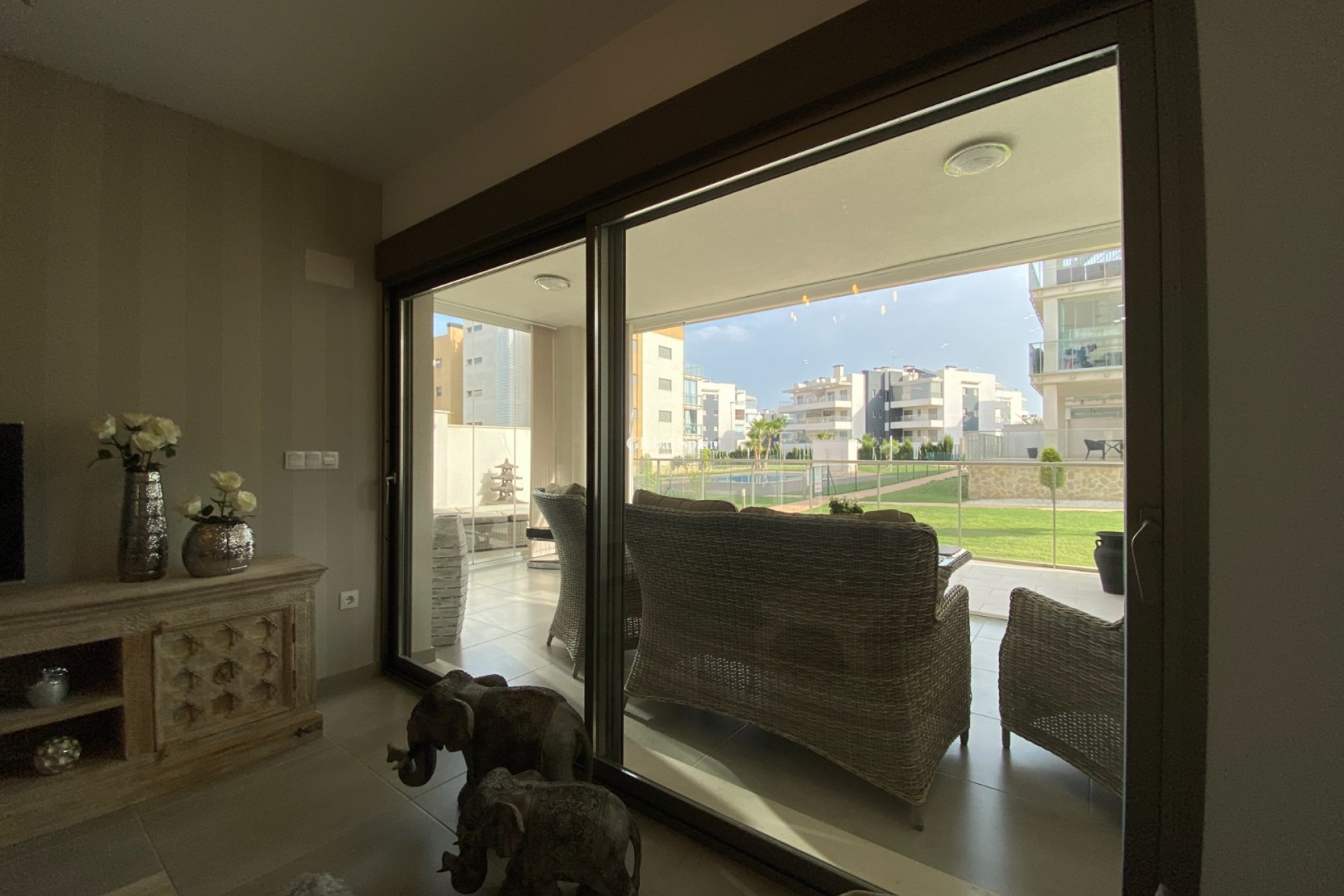 Wederverkoop - Appartement -
ORIHUELA COSTA - VILLAMARTÍN