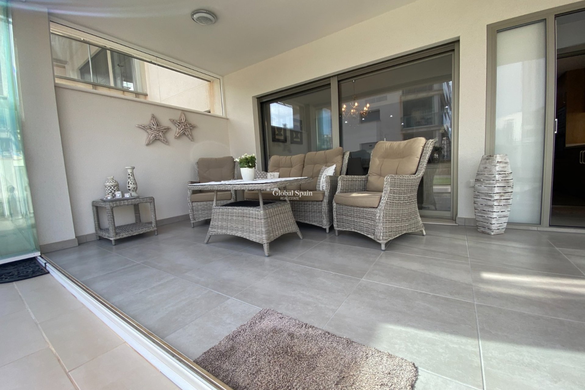 Wederverkoop - Appartement -
ORIHUELA COSTA - VILLAMARTÍN