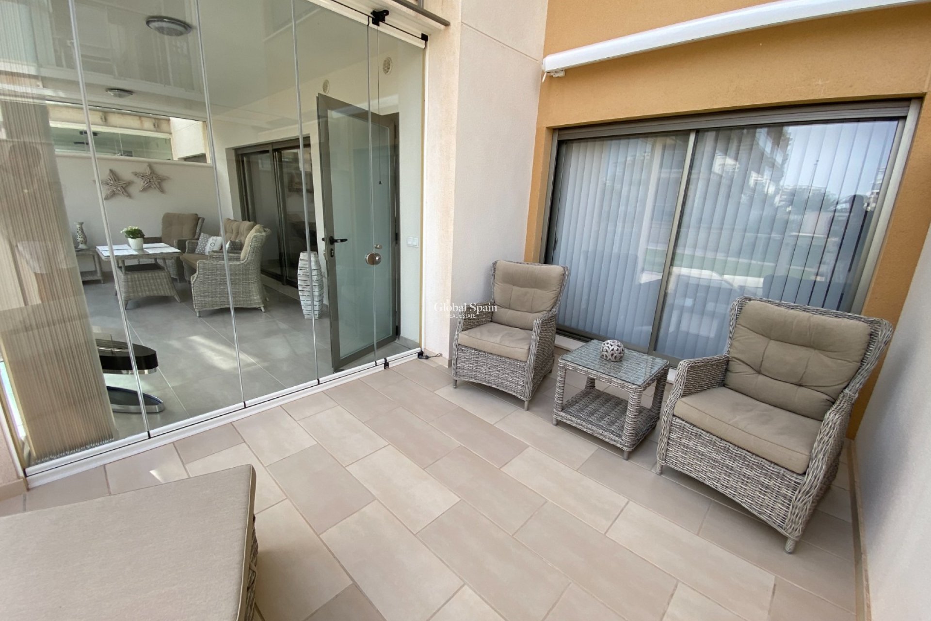 Wederverkoop - Appartement -
ORIHUELA COSTA - VILLAMARTÍN