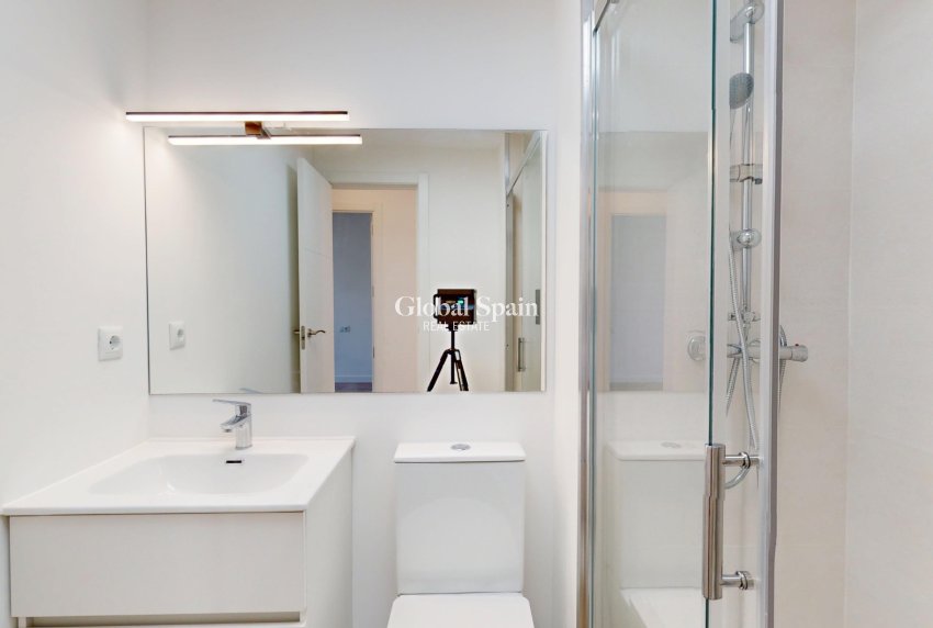 Wederverkoop - APPARTEMENT -
ORIHUELA COSTA - VILLAMARTÍN