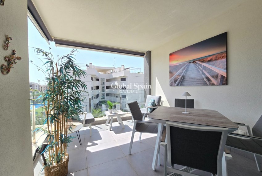 Wederverkoop - APPARTEMENT -
ORIHUELA COSTA - Villamartín *
