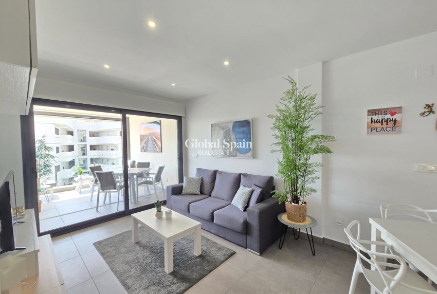 Wederverkoop - APPARTEMENT -
ORIHUELA COSTA - Villamartín *