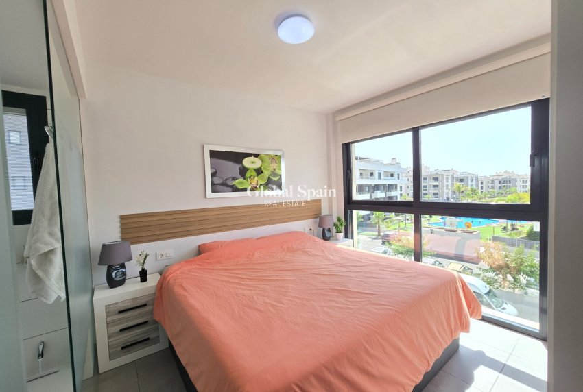 Wederverkoop - APPARTEMENT -
ORIHUELA COSTA - Villamartín *