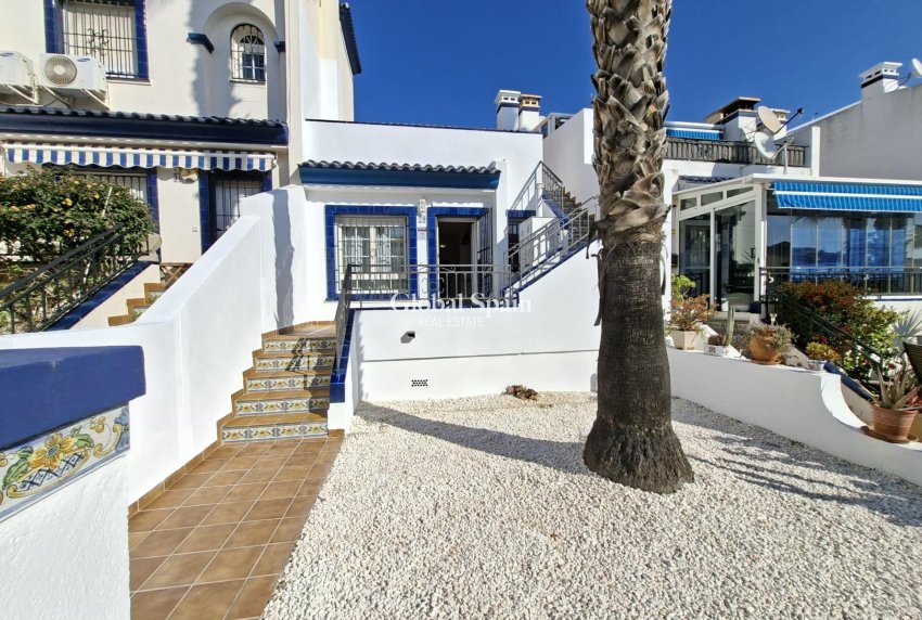 Wederverkoop - APPARTEMENT -
ORIHUELA COSTA - VILLAMARTÍN