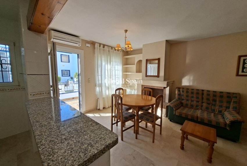 Wederverkoop - APPARTEMENT -
ORIHUELA COSTA - VILLAMARTÍN