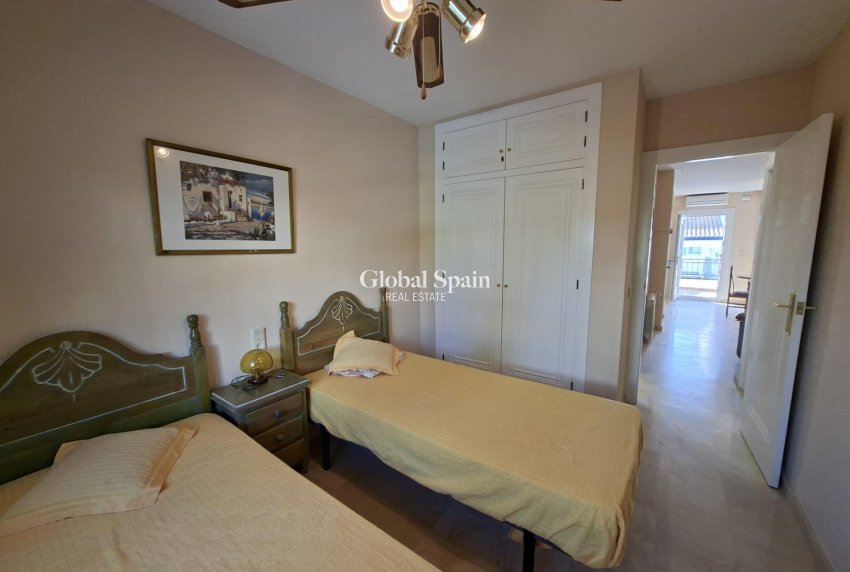 Wederverkoop - APPARTEMENT -
ORIHUELA COSTA - VILLAMARTÍN