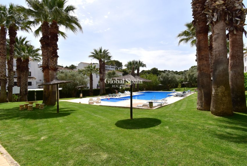 Wederverkoop - APPARTEMENT -
Orihuela Costa - Villamartin