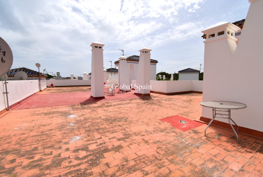 Wederverkoop - APPARTEMENT -
Orihuela Costa - Villamartin