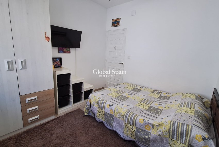 Wederverkoop - APPARTEMENT -
Orihuela Costa - Villamartin