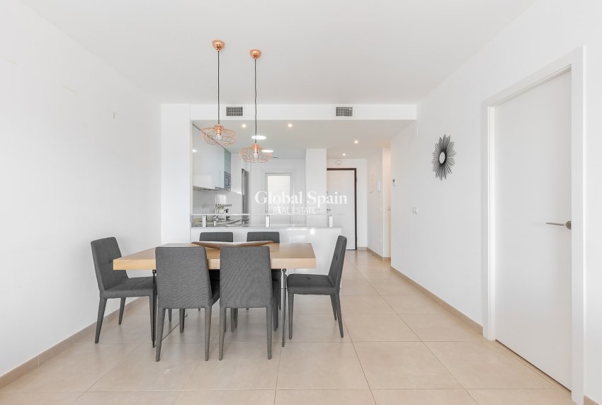 Wederverkoop - Appartement -
ORIHUELA COSTA - VILLAMARTÍN
