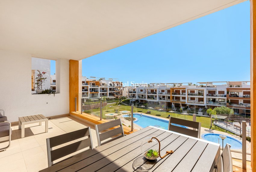 Wederverkoop - Appartement -
ORIHUELA COSTA - VILLAMARTÍN
