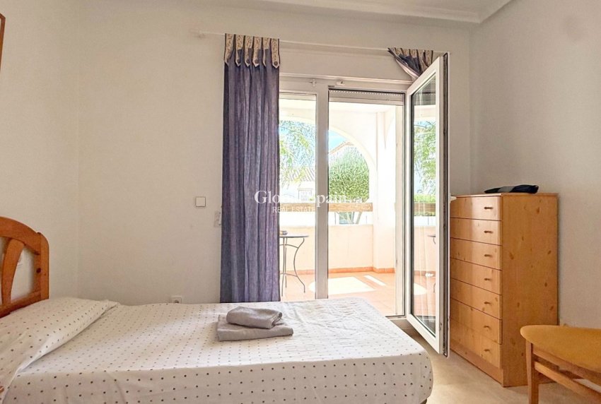 Wederverkoop - Appartement -
ORIHUELA COSTA - VILLAMARTÍN