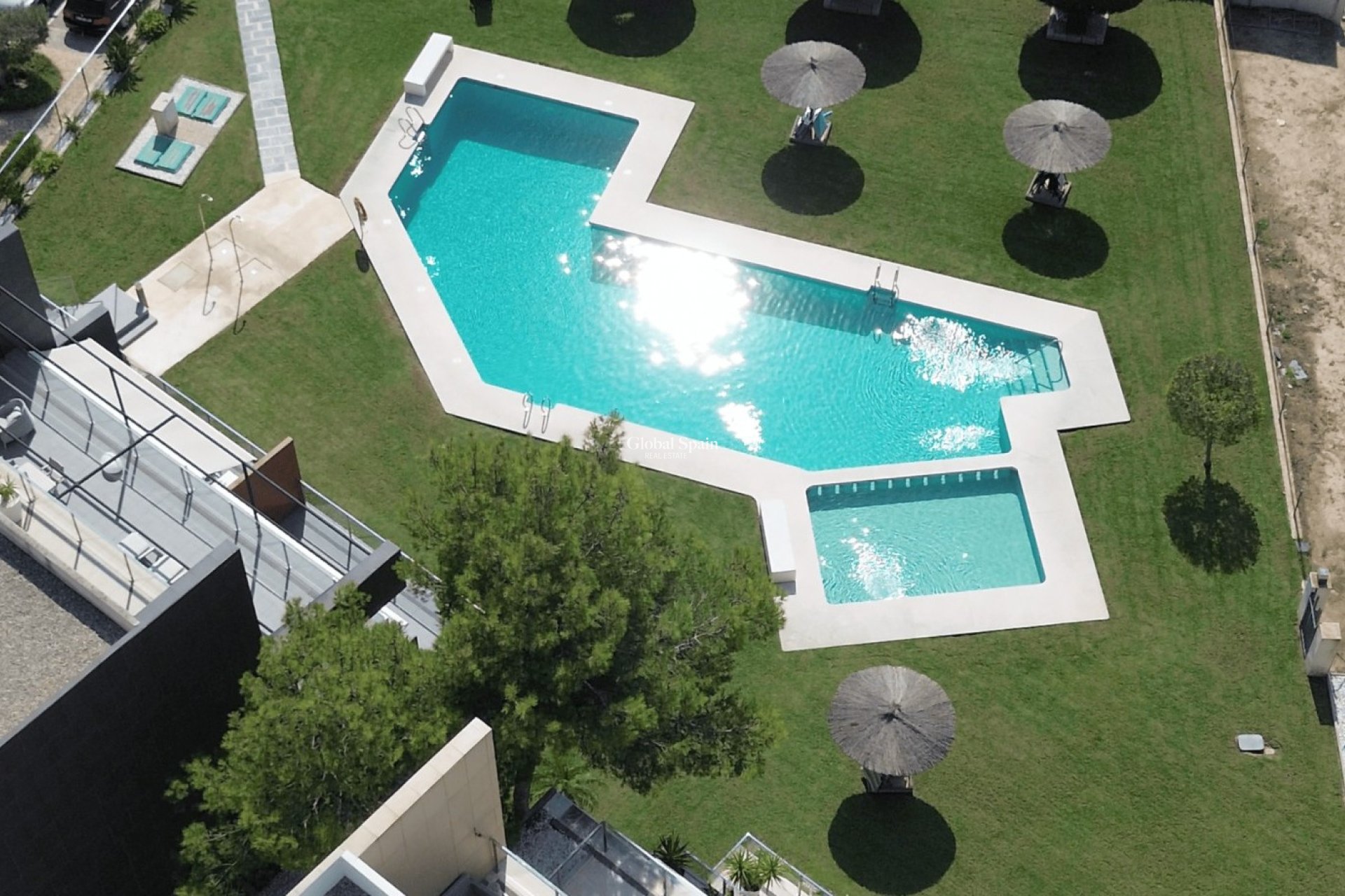 Wederverkoop - Appartement -
ORIHUELA COSTA - VILLAMARTÍN