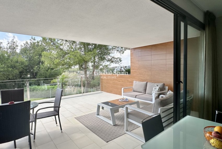 Wederverkoop - Appartement -
ORIHUELA COSTA - VILLAMARTÍN