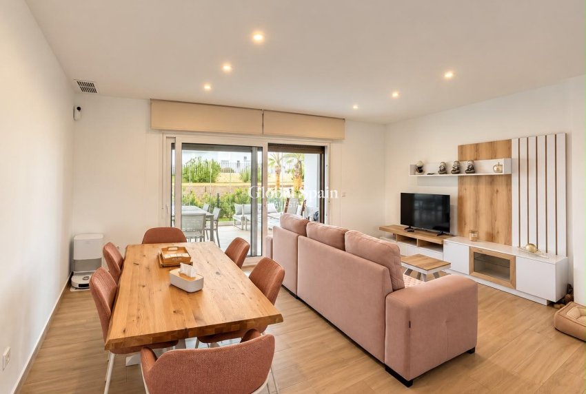 Wederverkoop - APPARTEMENT -
ORIHUELA - Desamparados-hurchillo-torremendo