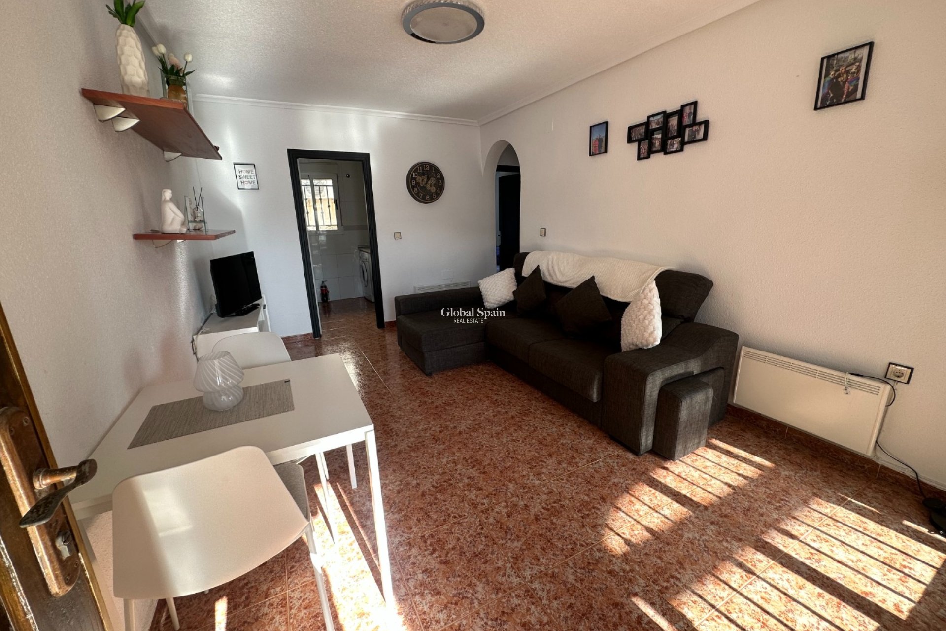 Wederverkoop - APPARTEMENT -
ORIHUELA - Entre Naranjos