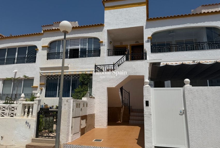 Wederverkoop - APPARTEMENT -
ORIHUELA - Entre Naranjos