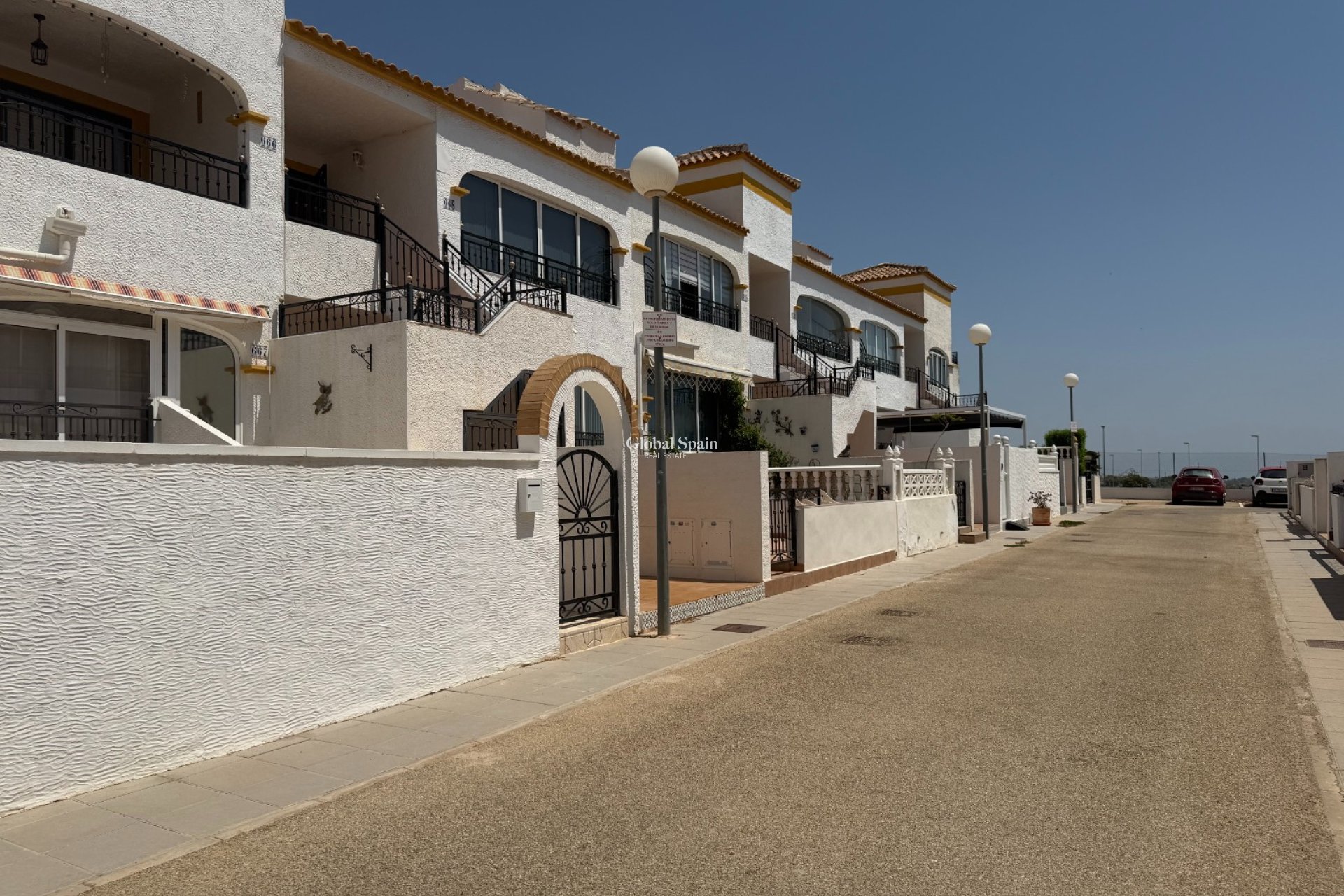 Wederverkoop - APPARTEMENT -
ORIHUELA - Entre Naranjos