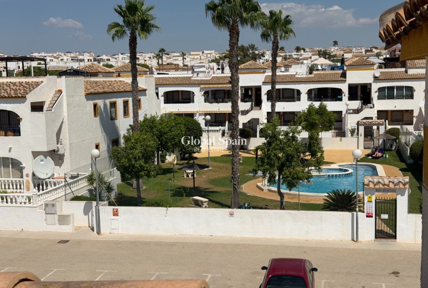 Wederverkoop - APPARTEMENT -
ORIHUELA - Entre Naranjos